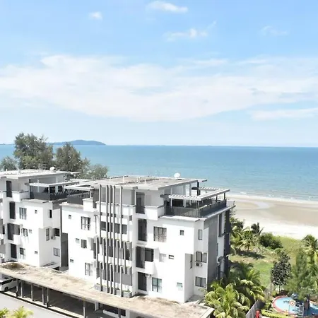Timurbay Beach Resort Balok Kuantan Kampung Sungai Karang Exterior photo